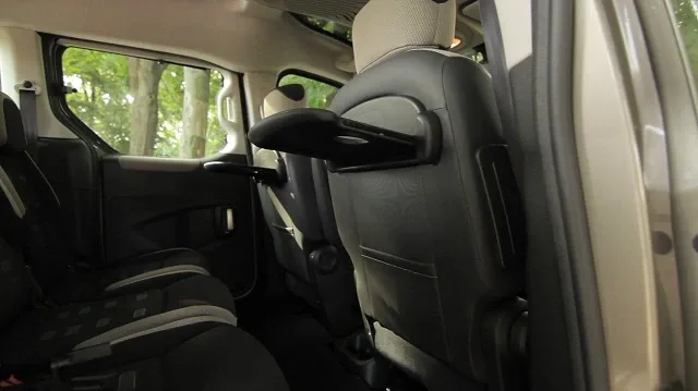 Citroen_Berlingo_0110.jpg