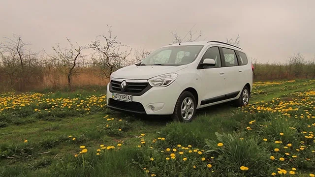 Renault_LOdgy_00040.jpg
