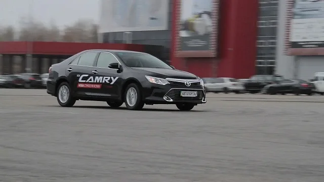 Camry_110.jpg