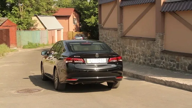 ACURA_TLX10.jpg