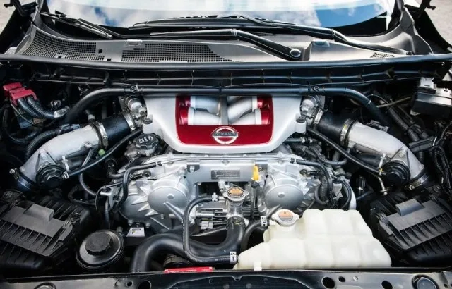 nissan_juke-r_10.jpg