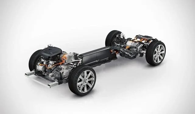 Volvo-XC90-2015-1280-bb.jpg