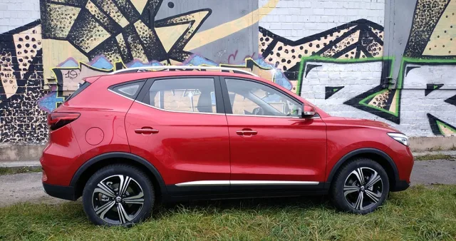 mg-zs-test-3_1.jpg