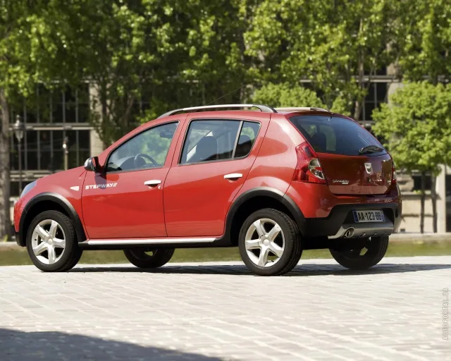 Dacia Sandero Stepway хетчбек — 3