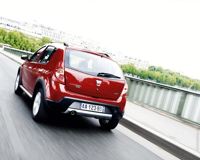 Dacia Sandero Stepway хетчбек — 12