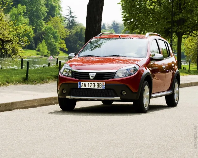 Dacia Sandero Stepway хетчбек — 13