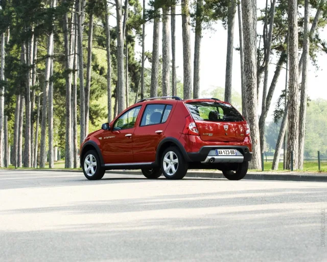 Dacia Sandero Stepway хетчбек — 15