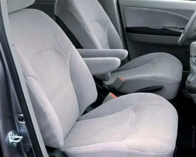 Mitsubishi Grandis 2.4 AT E/13S03 — 9