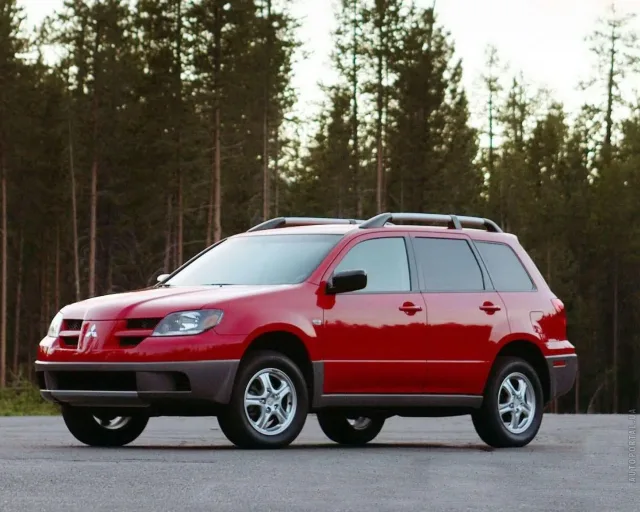 Mitsubishi Outlander 2003 (Мицубиси Аутлендер) кроссовер — 16