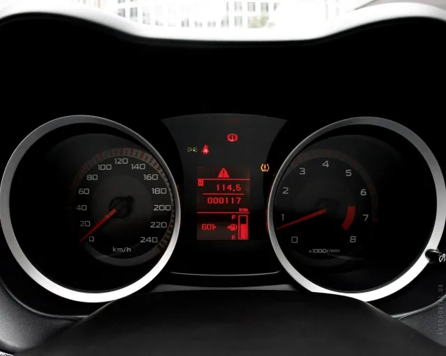 Mitsubishi Lancer X 2.0 MT Intense — 3