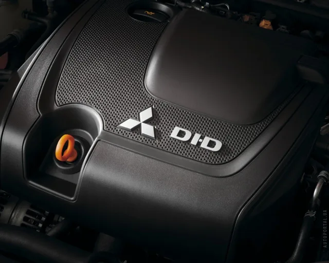 Mitsubishi Lancer X 2.0 MT Intense — 8