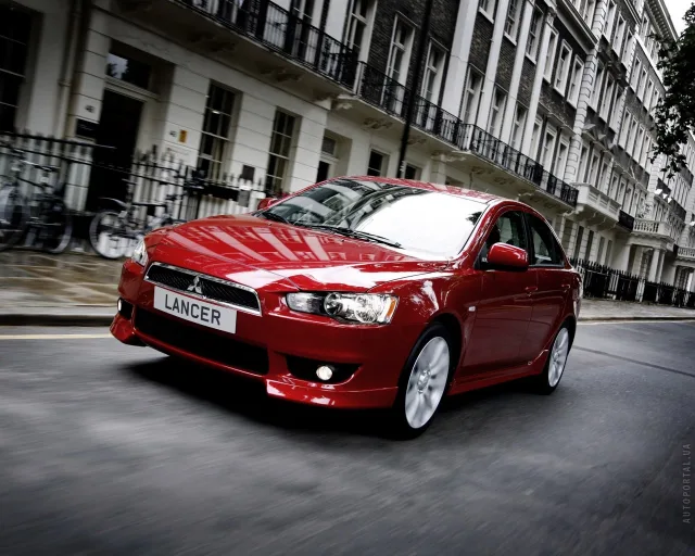 Mitsubishi Lancer X 2.0 MT Intense — 13
