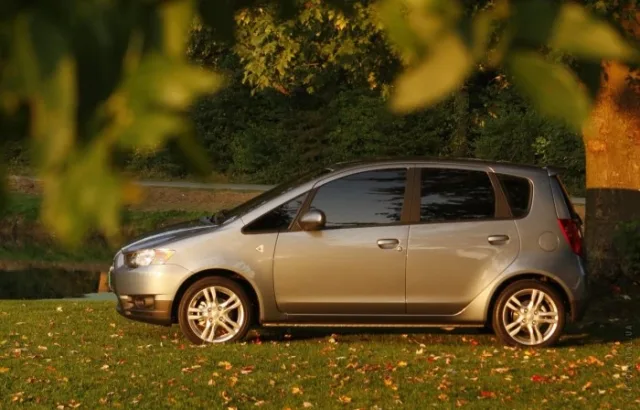 Mitsubishi Colt (Мицубиси Кольт) микровэн — 9
