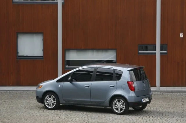 Mitsubishi Colt (Мицубиси Кольт) микровэн — 14