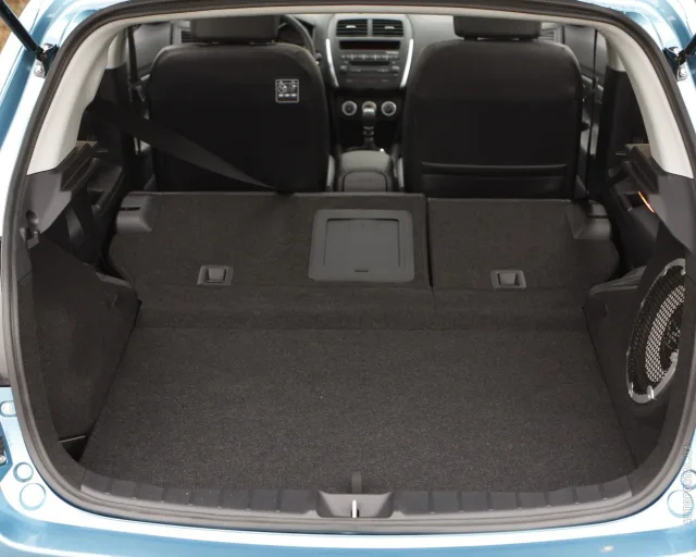 Mitsubishi ASX 2010 кросовер — 23