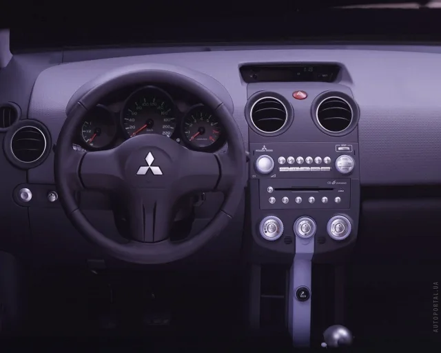 Mitsubishi Colt 2003 (Мицубиси Кольт) микровэн — 2