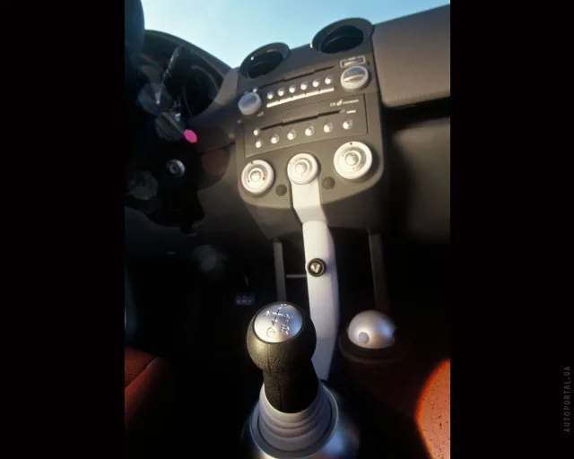 Mitsubishi Colt 2003 (Мицубиси Кольт) микровэн — 7