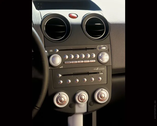 Mitsubishi Colt 2003 (Мицубиси Кольт) микровэн — 16