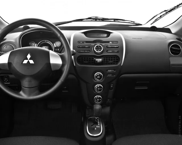 Mitsubishi I MiEV (Мицубиси И МиЕВ) 5-ти дверный хэтчбек — 2
