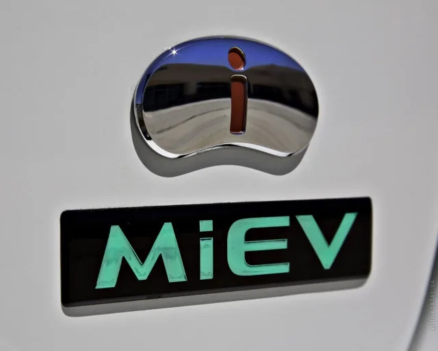 Mitsubishi I MiEV (Мицубиси И МиЕВ) 5-ти дверный хэтчбек — 17