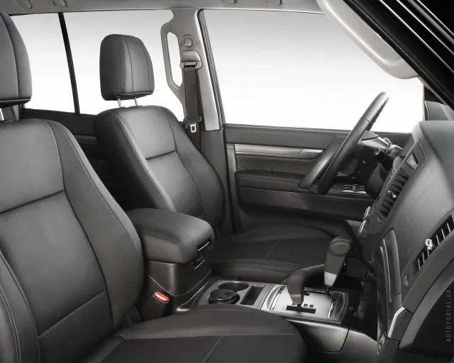 Mitsubishi Pajero Wagon 3.8 AT Ultimate — 3