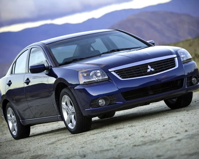 Mitsubishi Galant седан — 12