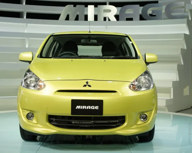 Mitsubishi Mirage 5-дверний хетчбек — 11