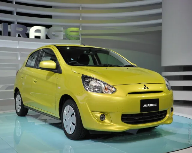 Mitsubishi Mirage 5-дверний хетчбек — 6