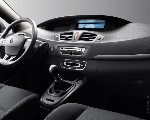 Renault Scenic III 1.6 MT Authentique — 25