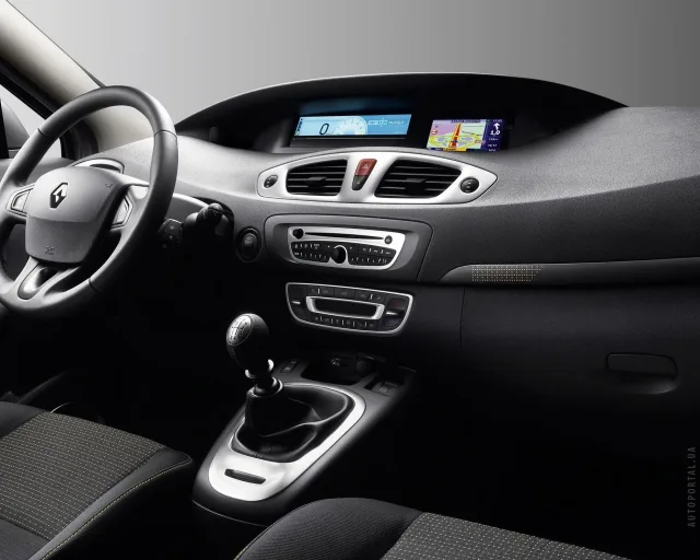Renault Scenic III 1.6 MT Authentique — 23