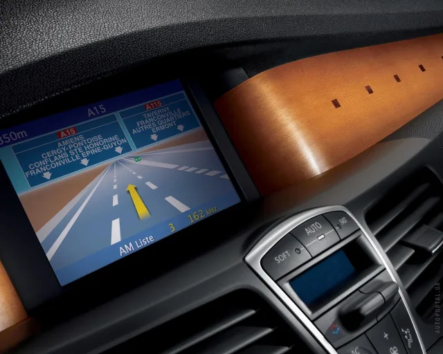 Renault Laguna III (Рено Лагуна) хэтчбек — 12