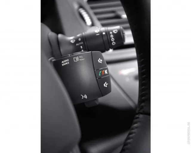 Renault Laguna III (Рено Лагуна) хэтчбек — 19