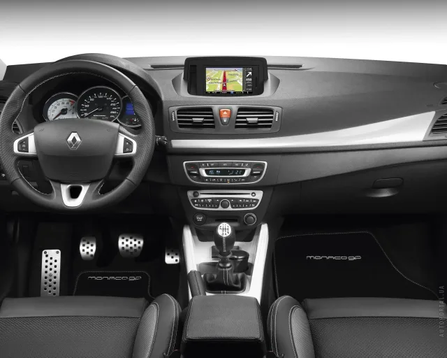 Renault Megane RS 2014 (Рено Меган) хэтчбек — 5