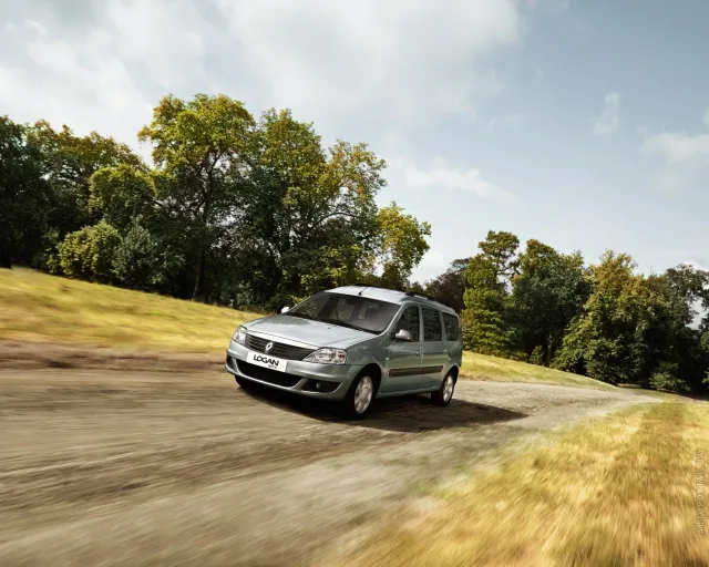 Renault Logan MCV 1.5D MT Base — 8