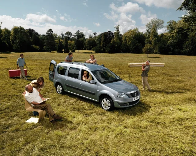 Renault Logan MCV 1.5D MT Base — 12
