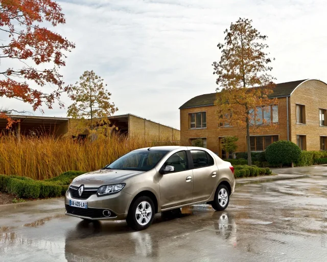 Renault Symbol 2012 (Рено Символ) седан — 5