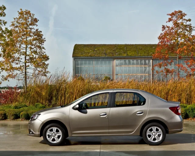 Renault Symbol 2012 (Рено Символ) седан — 12
