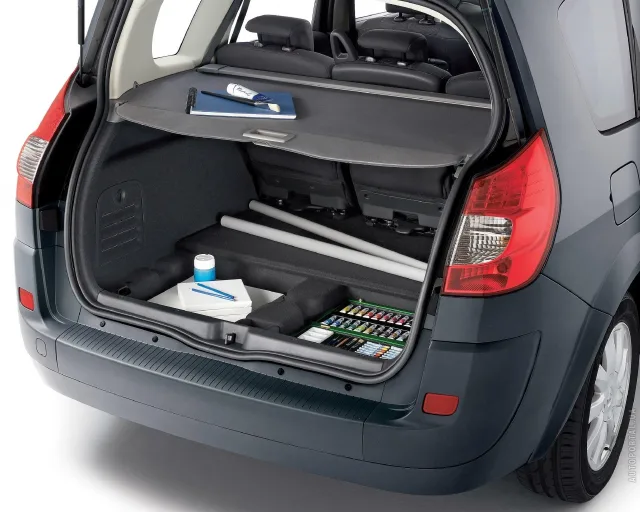 Renault Grand Scenic 2.0 MT Dynamique — 8