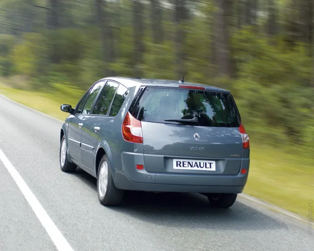 Renault Grand Scenic 2.0 MT Dynamique — 15