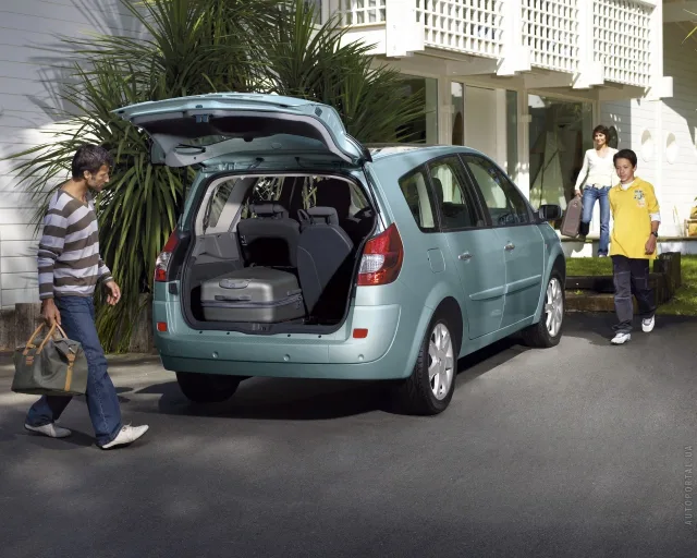 Renault Grand Scenic 2.0 MT Dynamique — 20
