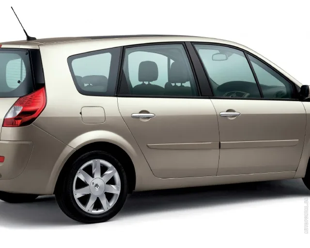 Renault Grand Scenic 2.0 MT Dynamique — 24