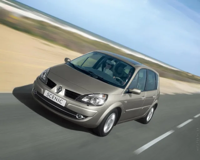 Renault Scenic II (Рено Сценик) минивэн — 18