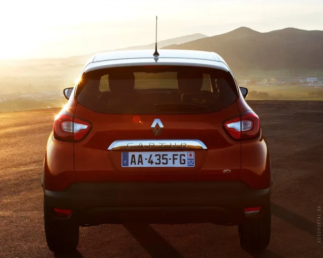 Renault Captur 2013 (Рено Каптур) кроссовер — 23