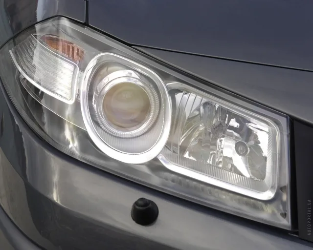 Renault Megane II седан — 13