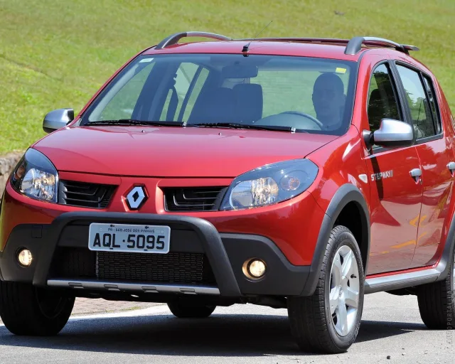 Renault Sandero Stepway 2009 хетчбек — 9
