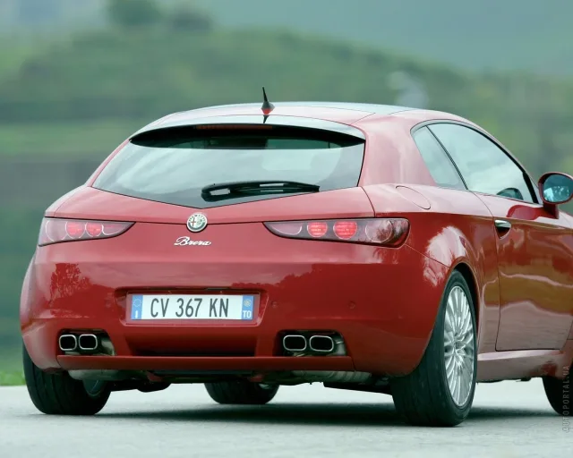 Alfa Romeo Brera купе — 9