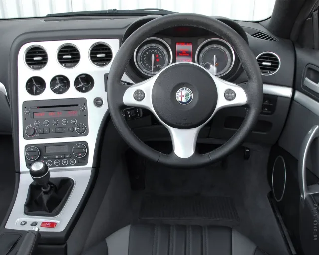 Alfa Romeo Spider 3.2 6MT — 2
