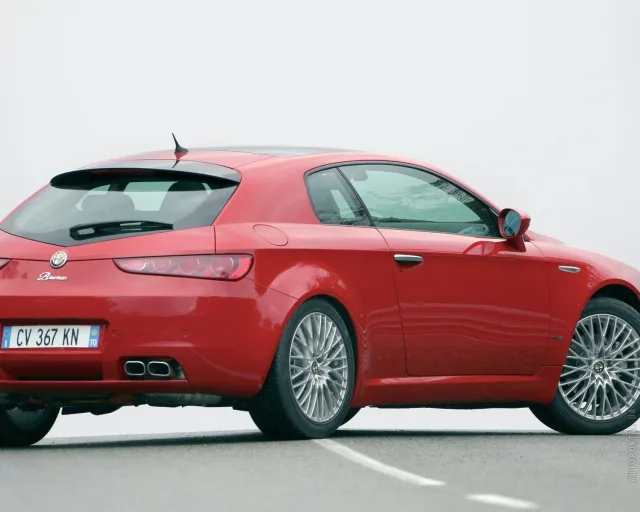 Alfa Romeo Brera купе — 7