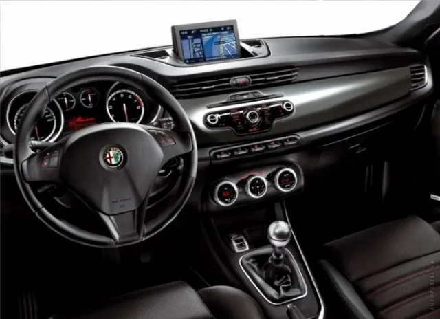 Alfa Romeo Giulietta 1.4T AT Super — 4