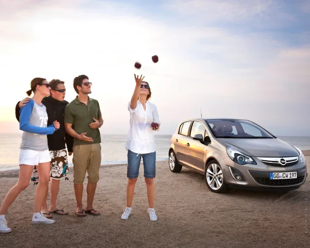 Opel Corsa 2011 hatchback — 21